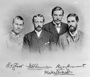E.J. Glave, W.G. Parminter, Herbert Ward en Roger Casement door English Photographer