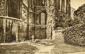 Graf van Edith Cavell, Norwich Cathedral, Norfolk door English Photographer