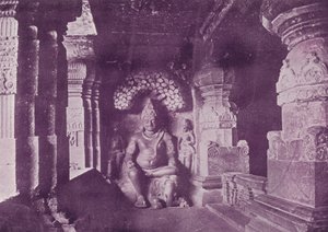 Beeld van Indra, Ellora Grotten door English Photographer