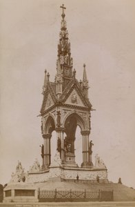 Algemeen uitzicht op het Albert Memorial door English Photographer