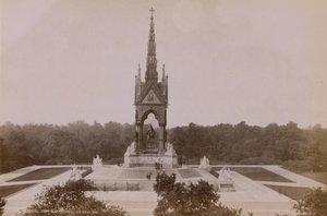 Algemeen uitzicht op het Albert Memorial door English Photographer