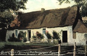 Gladstone cottage, Mid Tofrcombs Biggar, Geboorteplaats van grootvader van William Ewart Gladstone door English Photographer