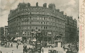 Grand Hotel, Charing Cross door English Photographer
