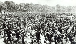 Grote demonstratie voor vrouwenkiesrecht in Hyde Park, 21 juni 1908 door English Photographer