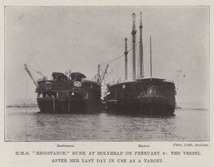 HMS Resistance, gezonken bij Holyhead op 9 februari, het schip na haar laatste dag in gebruik als doelwit door English Photographer