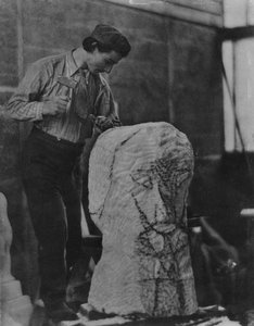 Henri Gaudier-Brzeska, c.1910 door English Photographer