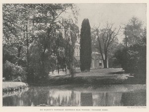 De tijdelijke residentie van Zijne Majesteit nabij Windsor, Frogmore House door English Photographer