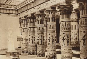 Interieur van het Egyptisch Museum met de Philae Portico door English Photographer