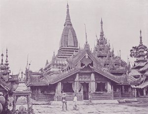 Khawn of Baldakijn voor de Pagode, Pagan door English Photographer