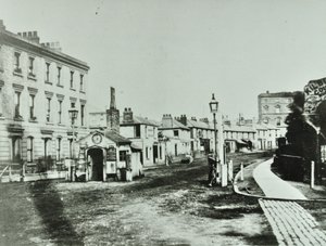 Kilburn Tolpoort aan de zuidkant van Kilburn High Road bij de kruising van Kilburn Priory, Camden Bibliotheken, 1875