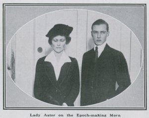 Lady Nancy Astor op de historische ochtend door English Photographer