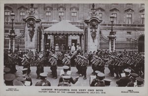 Londen verwelkomt haar eigen jongens, Overwinningsmars van de Londense regimenten, 5 juli 1919