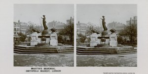 Martelarenmonument, Smithfield door English Photographer