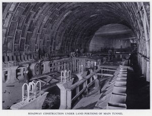 Mersey Tunnel: Wegconstructie onder Landgedeelten van de Hoofdtunnel