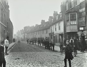 Mill Lane: vanaf Deptford Broadway, Londen, 1895 door English Photographer
