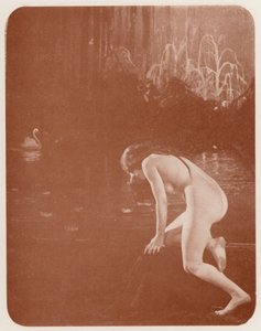 Nudistische kunst: Waterlelies door English Photographer