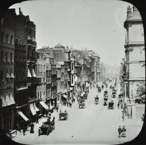 Pall Mall, Westminster: oostwaarts vanaf Marlborough Road, 1895 door English Photographer