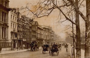 Piccadilly, Londen, kijkend naar het oosten door English Photographer