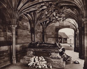 Port Sunlight: Graven van de oprichter, William Hesketh Lever, en zijn vrouw door English Photographer
