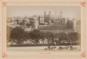 Ansichtkaart met een afbeelding van de Tower of London