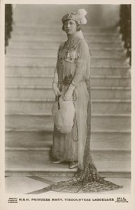 Prinses Mary, Viscountess Lascelles door English Photographer
