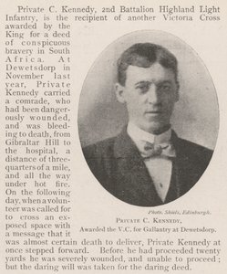 Soldaat C Kennedy, bekroond met het VC voor dapperheid in Dewetsdorp door English Photographer