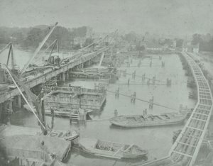 Putney Brug: graven van fundering voor nieuwe brug, 1883 door English Photographer
