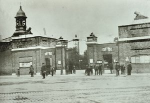 Hoofdingang van Royal Arsenal, 1890