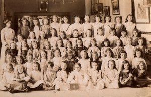Schoolkinderen, Norfolk, begin 20e eeuw door English Photographer