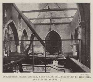 Swanscombe Parochiekerk, nabij Gravesend, verwoest door Bliksem en Brand op 14 augustus door English Photographer