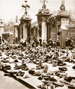 De kinderjubileumvakantie, 1935 door English Photographer
