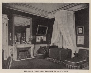 De slaapkamer van de overleden president in het Elysee door English Photographer