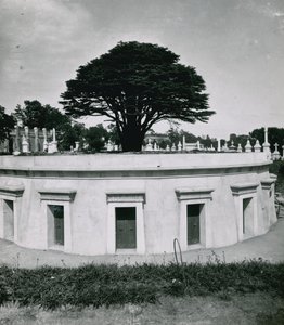 De Libanon Catacombe, Highgate Begraafplaats door English Photographer