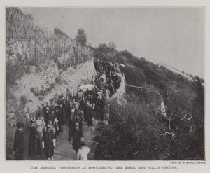 De Mysterie Processie in Roquebrune, de Herodes en Pilatus Groepen door English Photographer