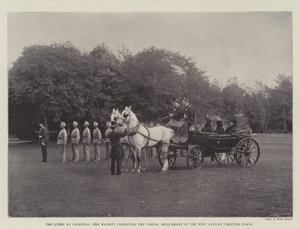 De koningin in Balmoral, Hare Majesteit inspecteert het Yoruba detachement van de West-Afrikaanse grensmacht door English Photographer