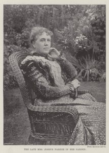 De overleden Mrs Joseph Parker in haar tuin