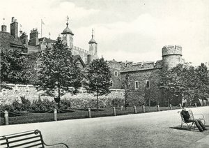 Tower of London vanaf de Kade door English Photographer