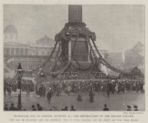 Trafalgar Day in Londen, 21 oktober, de versieringen van de Nelson Column door English Photographer