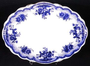 Albertoli patroon Staffordshire bord, ca. 1860 door English School