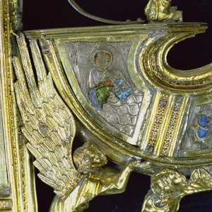 Engel die een kleine schalmei speelt, detail van de kromstaf van William of Wykeham (c.1320-1404) (verguld zilver en champlevé email)