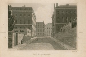 Opstijgend uitzicht op Hay Hill, Londen