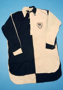 Zwart-wit voetbalshirt, 1930s door English School