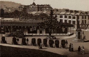 Buxton: Warme Baden en Colonnade door English School