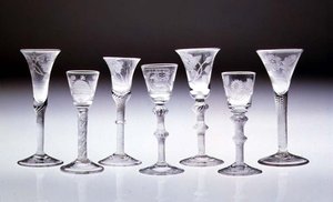 Collectie gegraveerde glazen met ondoorzichtige en luchtgedraaide stelen door English School