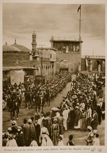 Formele intocht van de Britse troepen onder generaal Maude in Bagdad, 11 maart 1917 door English School