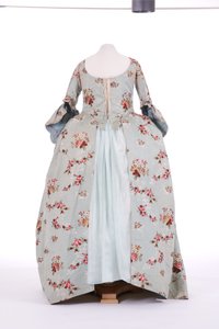 Vooraanzicht van een sack-back jurk, 1760s door English School