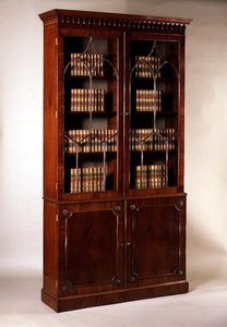 Boekenkast van George II door English School