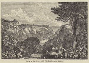 Kloof van de Avon, met putwoningen op de heuvels