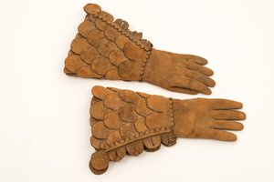 Mannen leren gepantserde handschoenen, ca. 1600-50 door English School