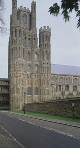 Octagon Toren, vanuit het zuiden, gebouwd 1322 door English School
